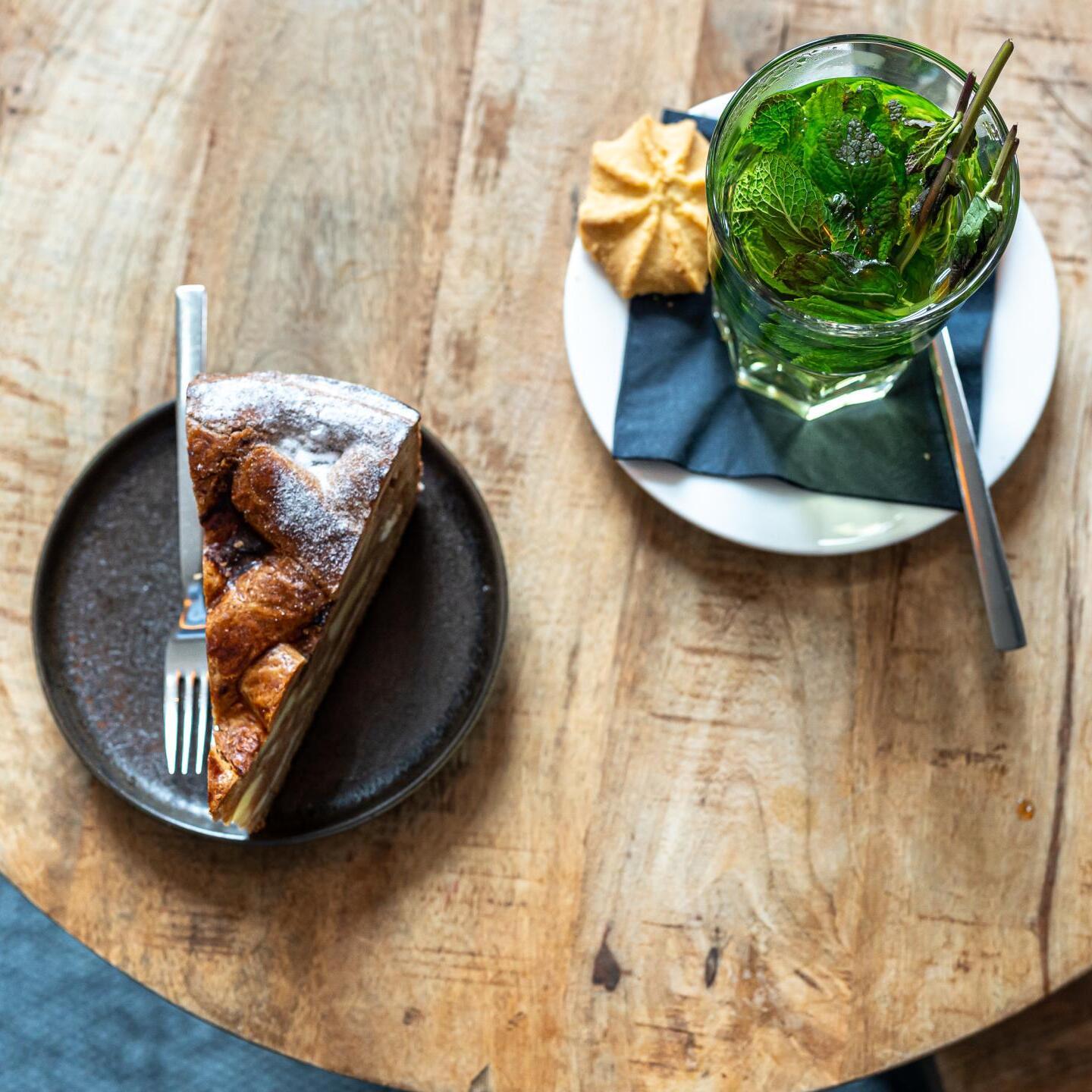 SPA-Café---Thee-en-taart